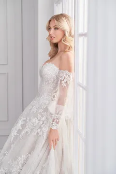 LUCIA  view 5