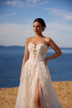 BETTY  view 4