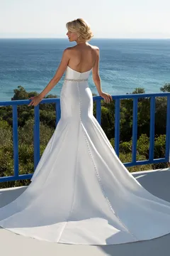 LAVINIA view 2